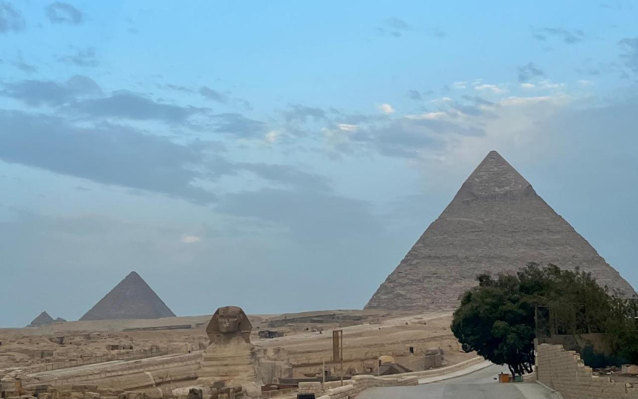 The Gate Front Pyramids & Sphinx View Отель