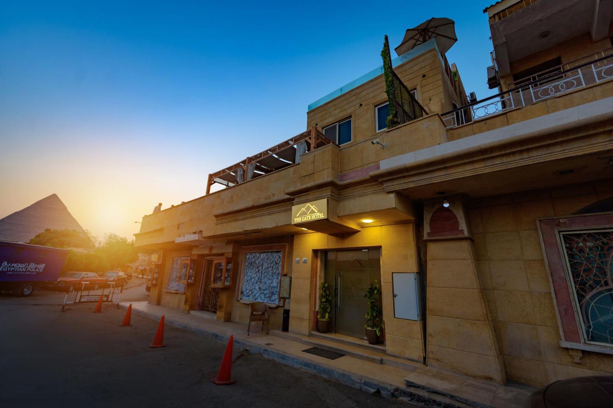 The Gate Front Pyramids & Sphinx View Отель