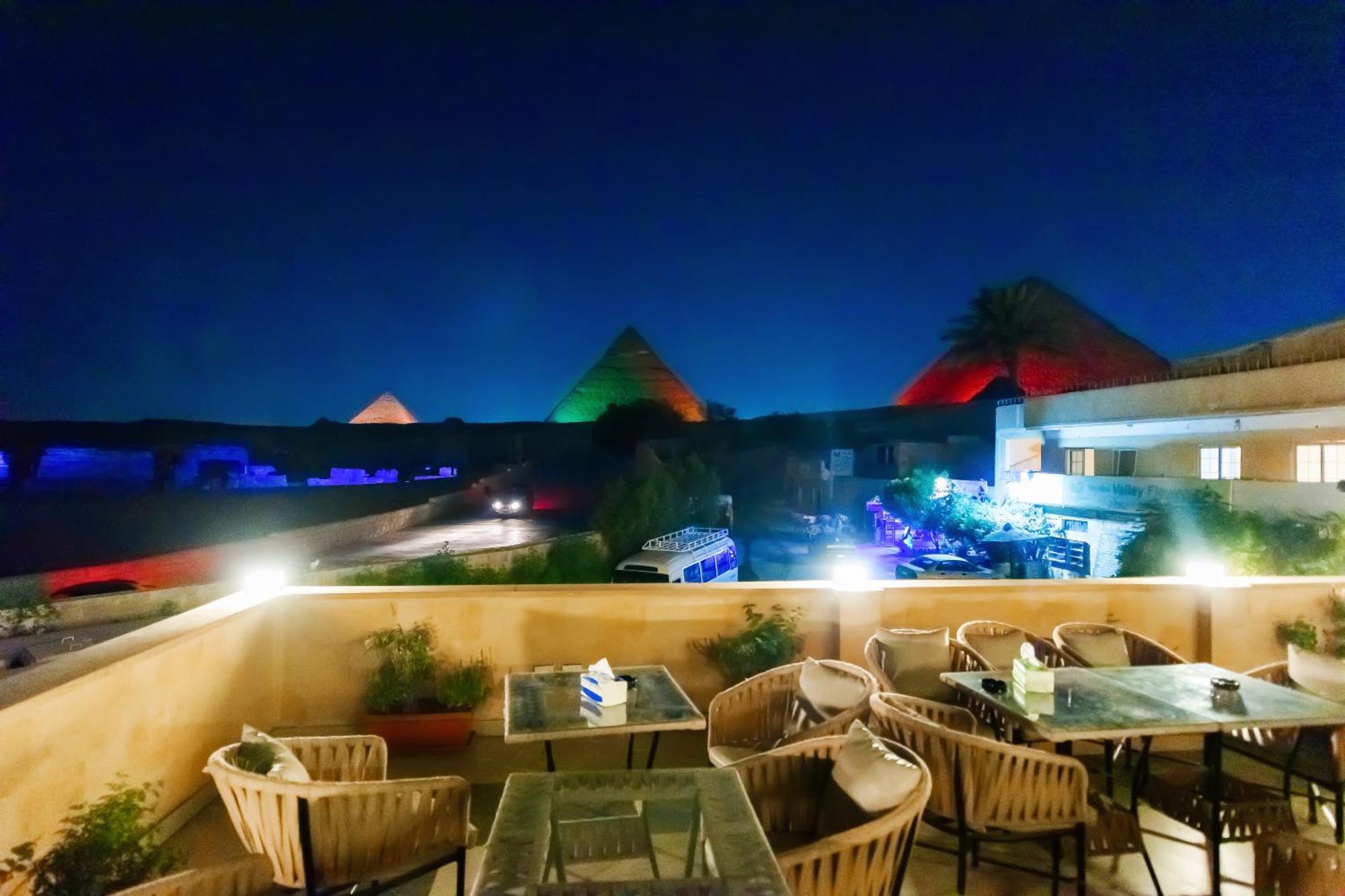 The Gate Front Pyramids & Sphinx View Отель Kafrat al Jabal